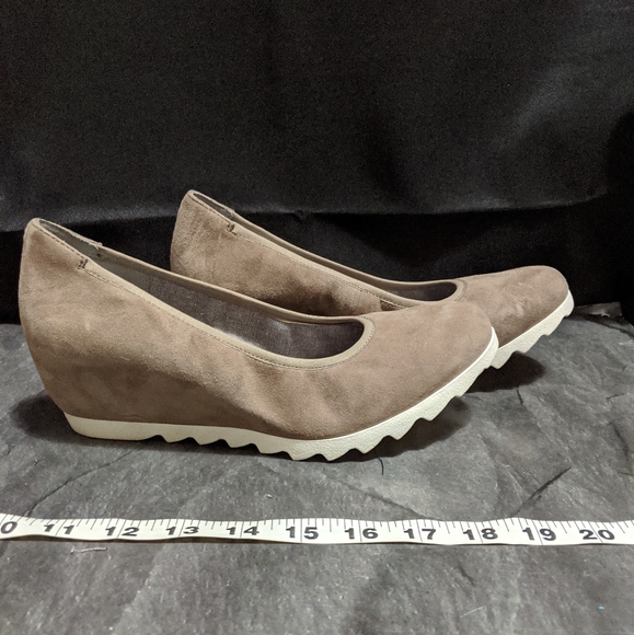 Anthropologie Shoes Bralini Wedge Suede Anthropologie Shoes Bralini Wedge Suede